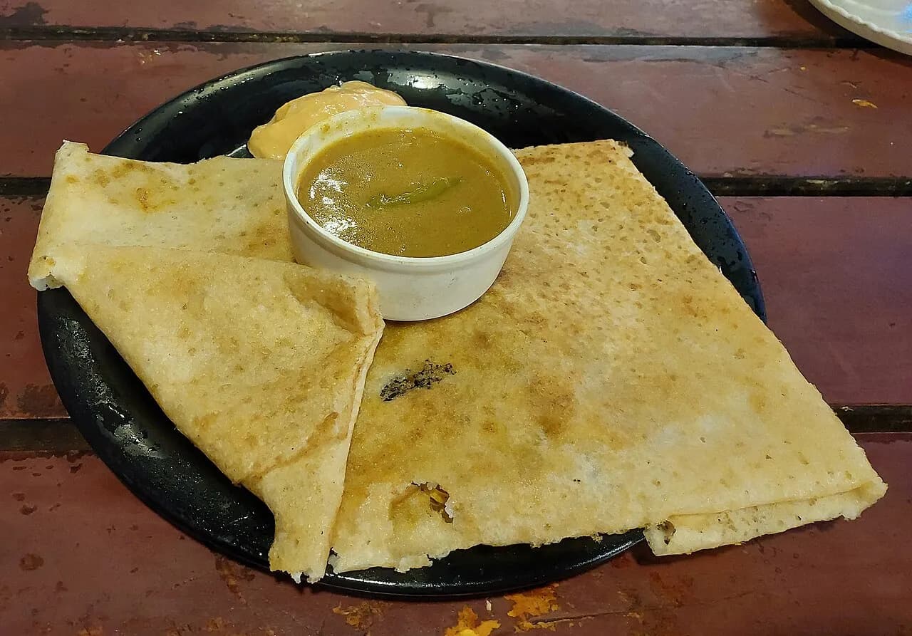 Schezwan Cheese Chicken Dosa