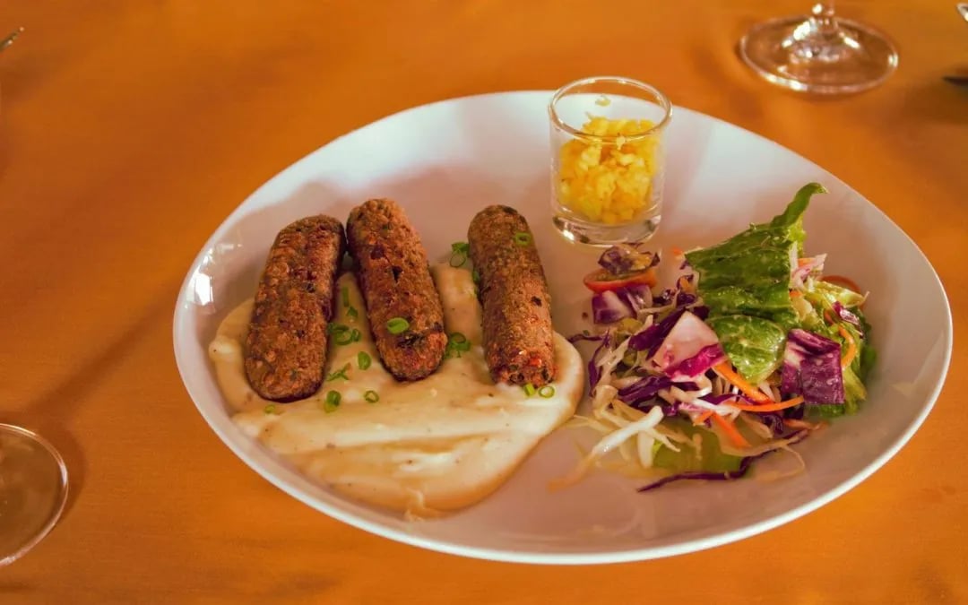 Vegetarian Sausage & Chips